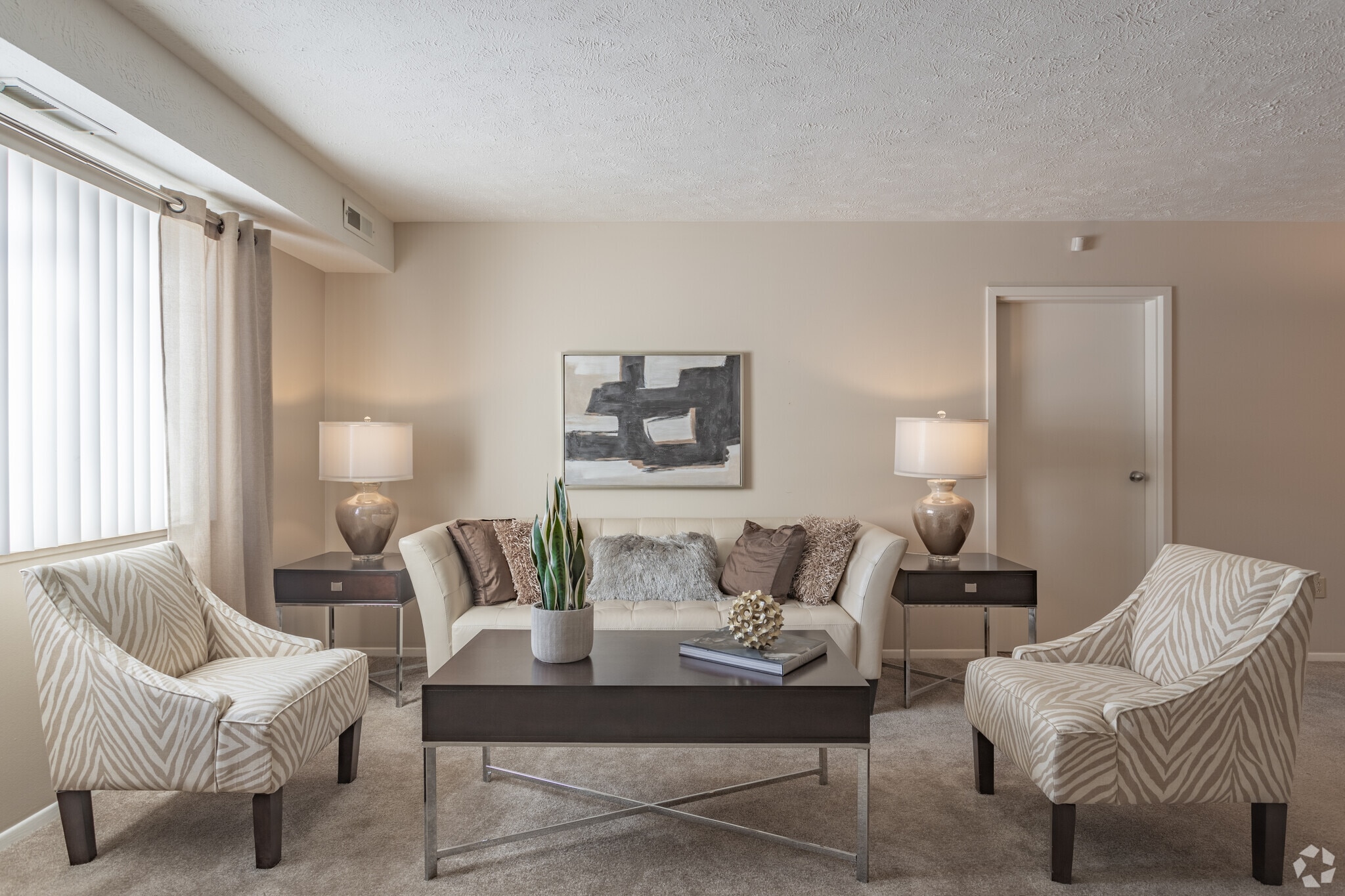 Oakwood Apartments – photo 4