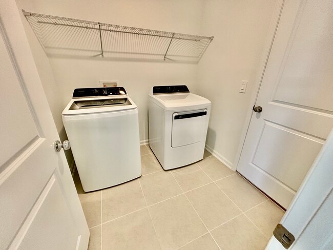 Building Photo - 4741 Golden Knight Blvd