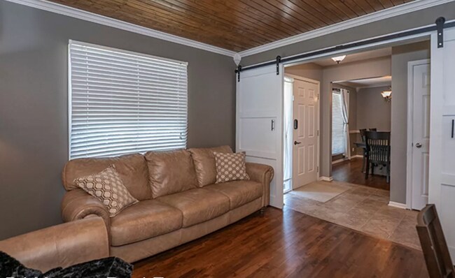 Foto del edificio - Furnished Short Term Rental!!