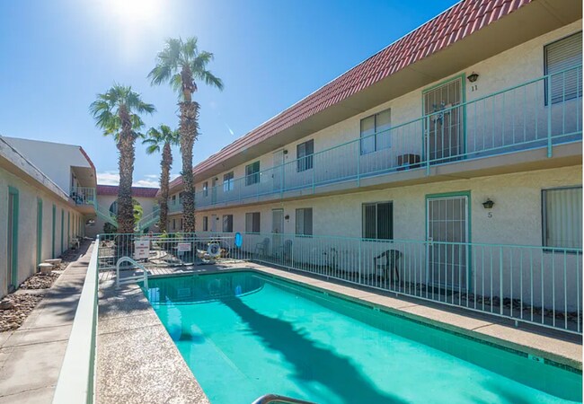 Foto del edificio - 2291 McCulloch Blvd N