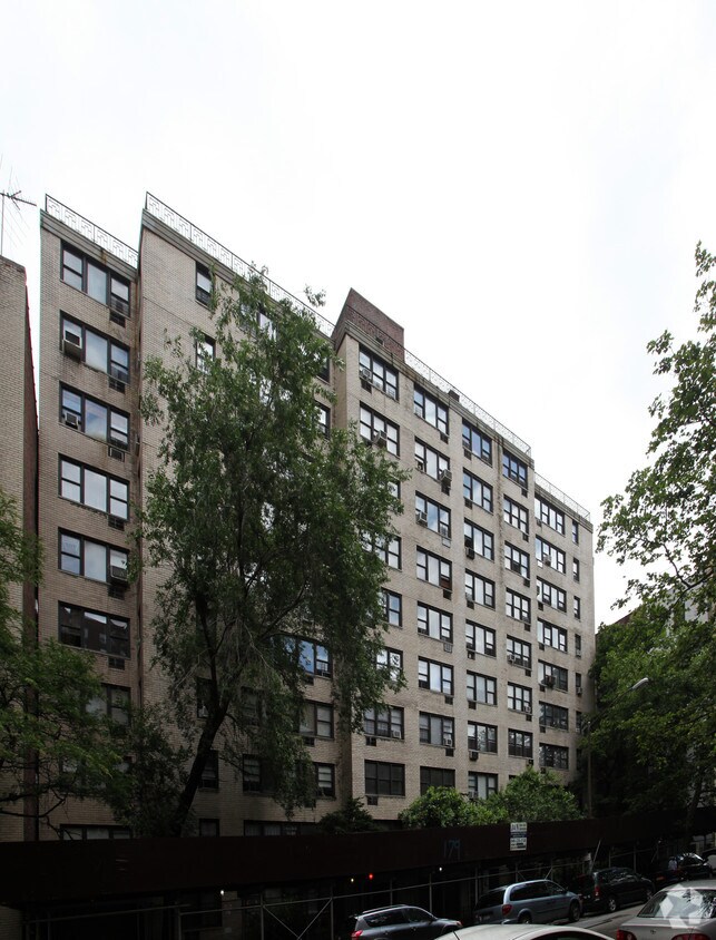 Primary Photo - 179 Bennett Ave
