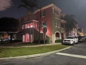 Building Photo - 10902 NW 83rd St