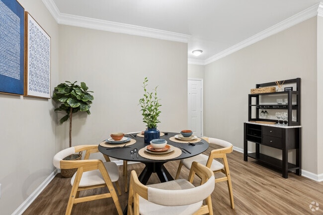 Interior Photo - Decatur Highlands