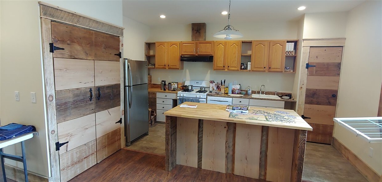 Foto principal - 123 Millet St