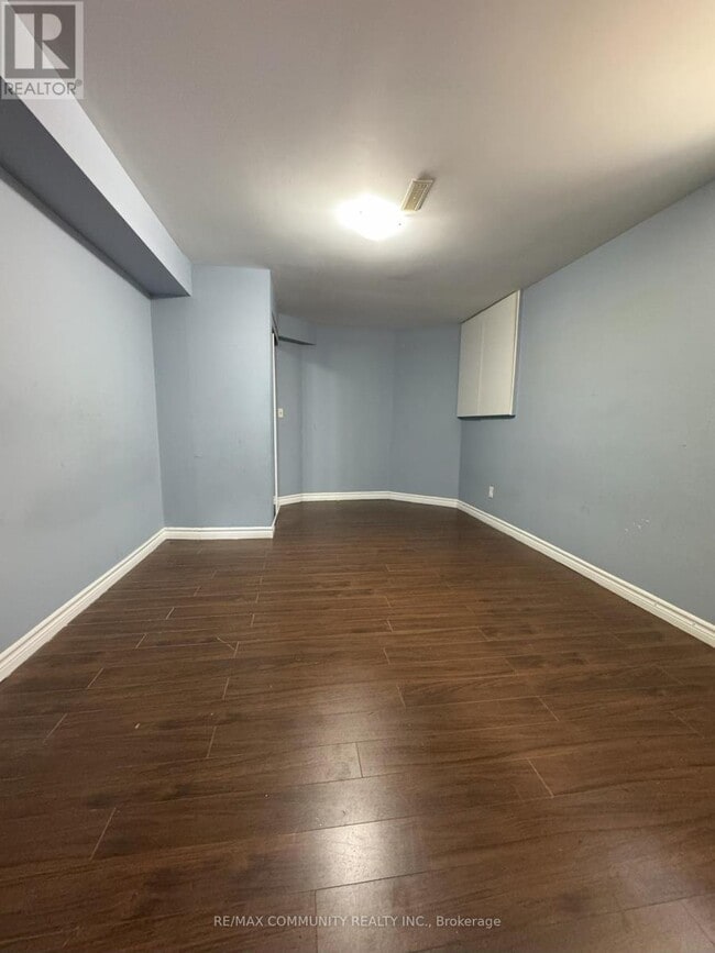 Building Photo - 513 Ashprior Ave