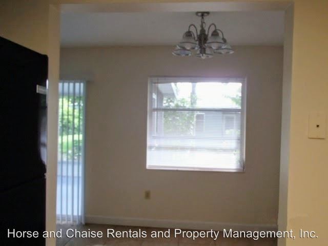 Building Photo - 2 br, 2 bath House - 107 Base Ave E #107