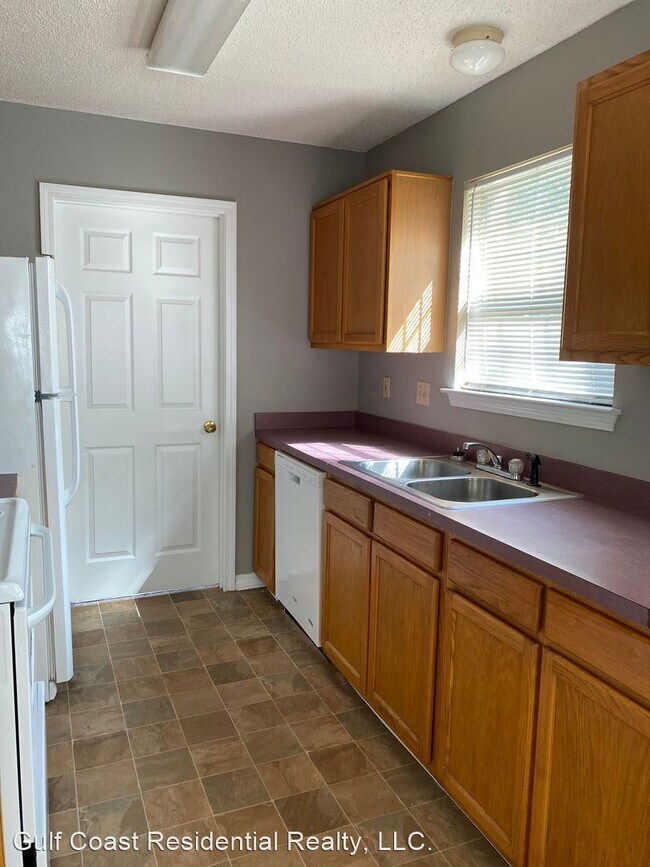 Foto del edificio - 3 br, 2 bath House - 1701 Springridge