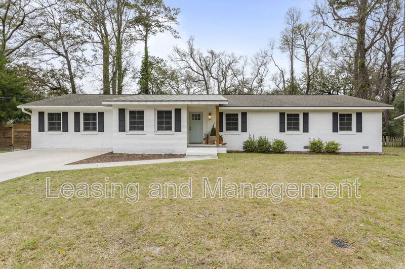 Primary Photo - 1037 Cummings Cir
