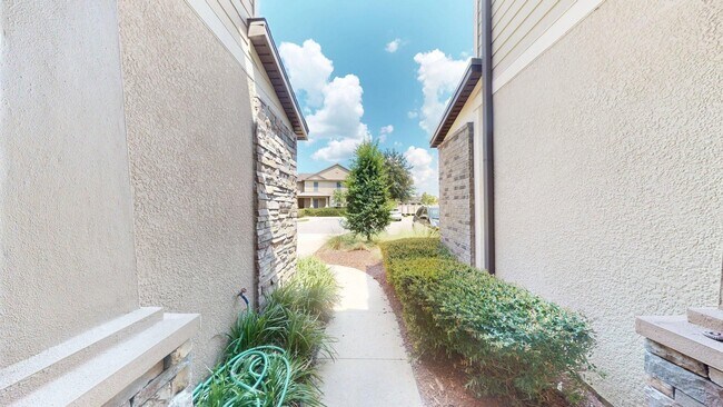 Foto del edificio - 3 BR 2.5 BA   TOWNHOME  - Bayberry Subdivi...