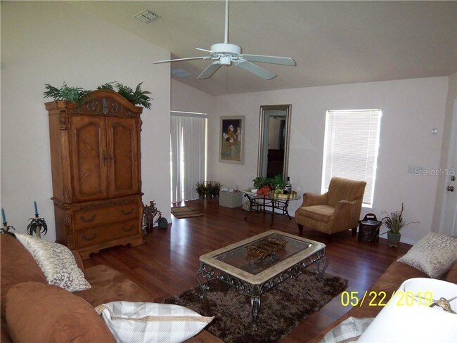 Building Photo - 434 Scrub Jay Way