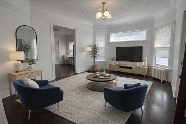 Building Photo - 257 S 2nd Ave