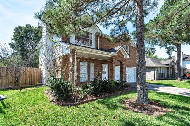 Building Photo - 22615 Old Church Ln