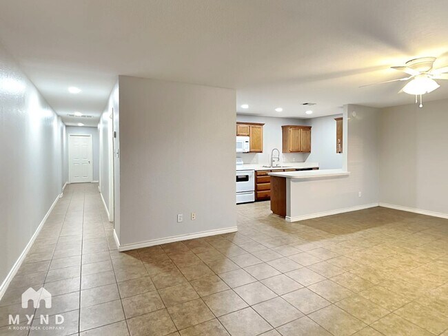 Foto del edificio - 4892 Masch Branch Rd