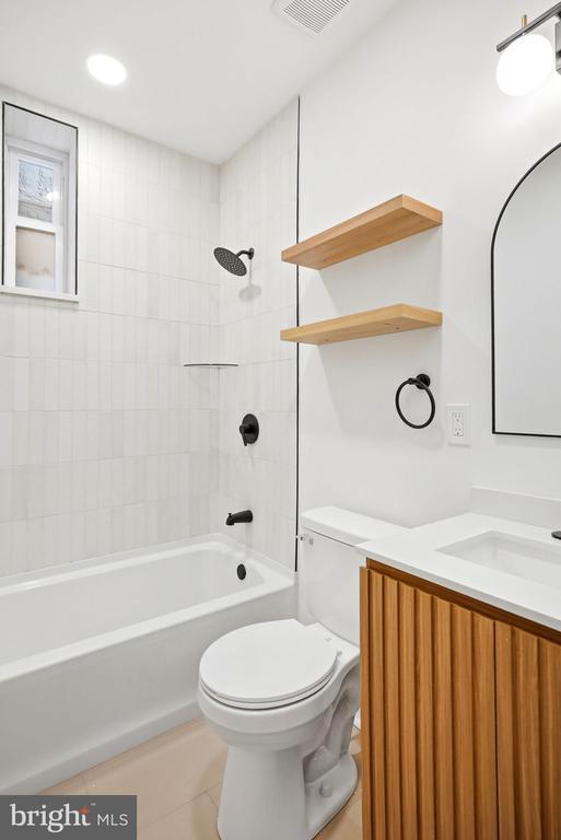 Foto del edificio - 2456 N 19th St