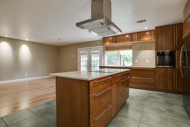 Foto del edificio - 2312 Versailles Dr