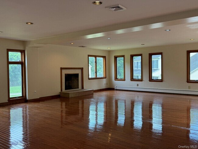 Foto del edificio - 227 Beverly Rd