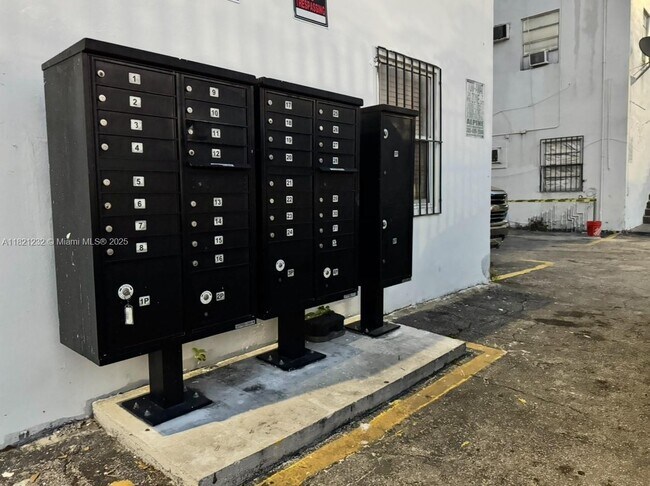 Foto del edificio - 1601 NW 62nd St