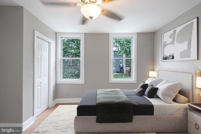 Foto del edificio - 1918 E 28th St