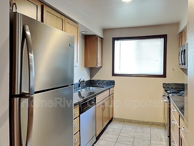 Foto del edificio - 2112 W Riverside Ave