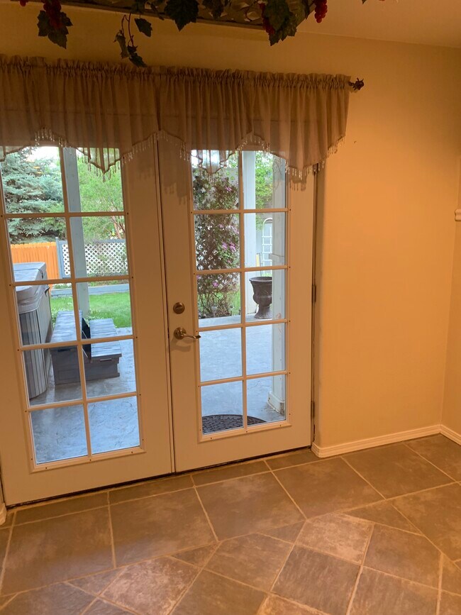 Foto del edificio - 6085 Fescue Dr