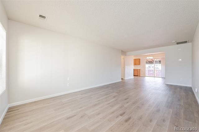 Foto del edificio - 5117 Kittredge St