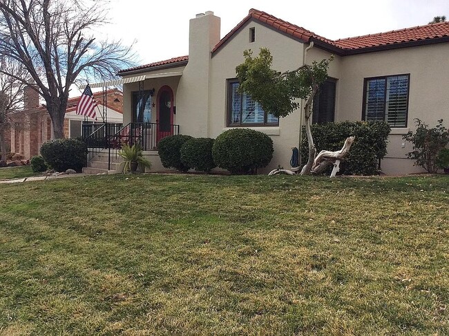 Foto del edificio - 304 Nevada Way