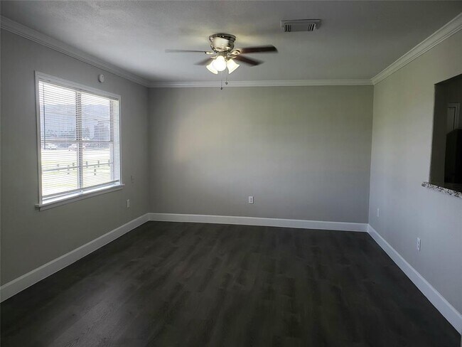 Foto del edificio - 1711 Court Rd