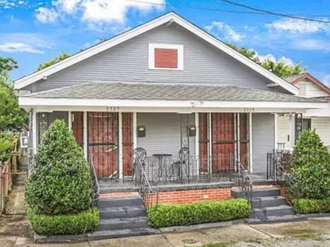 Building Photo - 2127 Orleans Ave