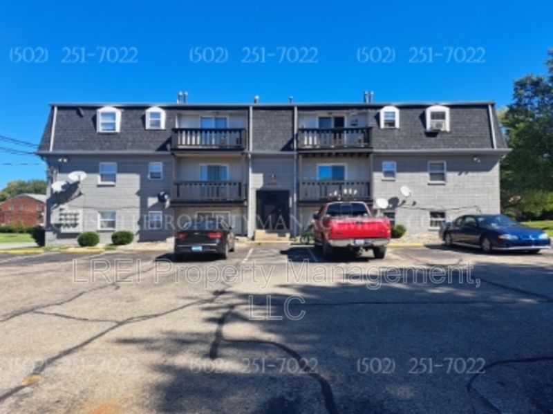 Foto principal - 4500 Landside Dr