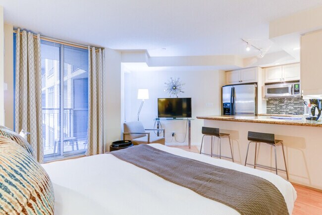 Photo du bâtiment - 140 Simcoe St