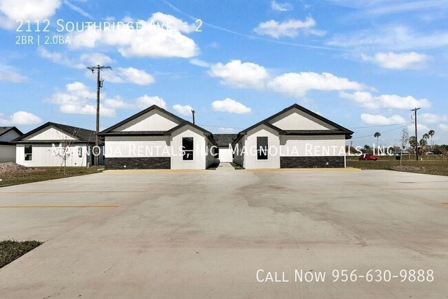 Building Photo - 2112 Southridge Ave