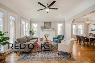 Building Photo - 149 S Sycamore Ave