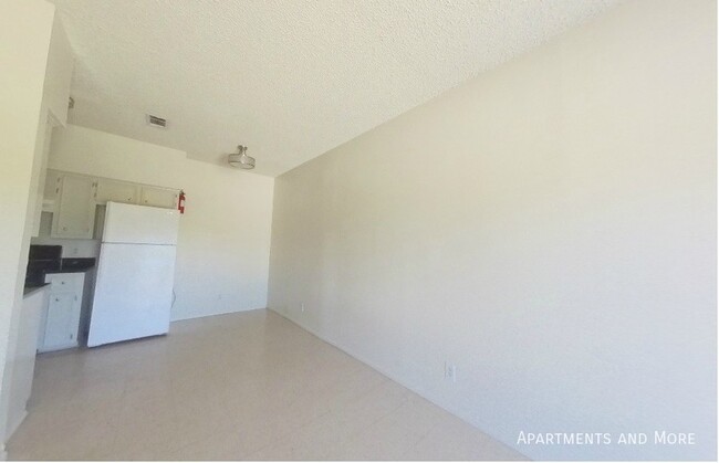 Building Photo - Charming 3 bedroom 1 bath in a great locat...