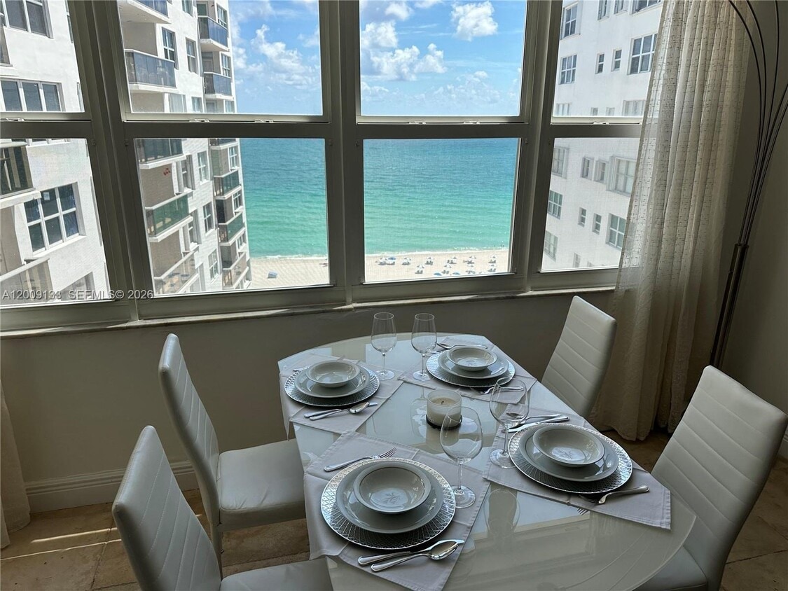 Photo - 6039 Collins Ave (Miami Beach, FL)