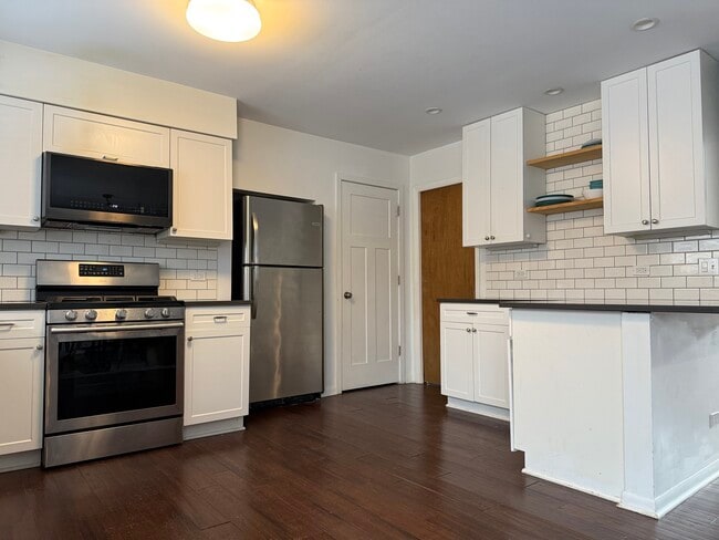 Foto del edificio - 523 Elm St