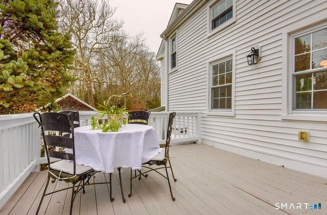 Building Photo - 33 Main St