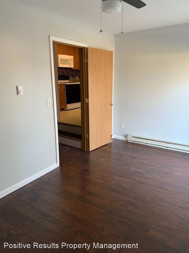 Building Photo - 2 br, 1 bath House - 638 Sydney Ave