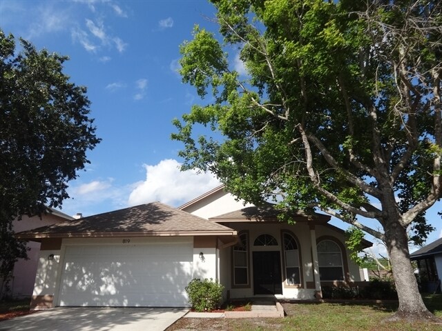 Primary Photo - 819 Islander Avenue