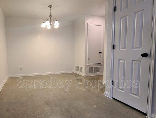 Building Photo - 9110 Winding Ct