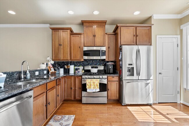 Foto del edificio - 3-Level Townhome in Woodstream!