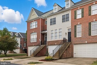 Building Photo - 6924 Stanwick Square