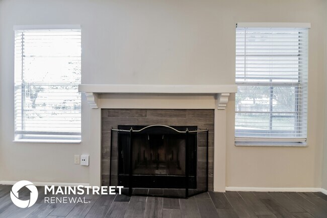 Foto del edificio - 1406 Prairie Lake Blvd