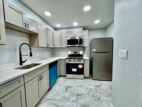 Building Photo - 201 Belmont St