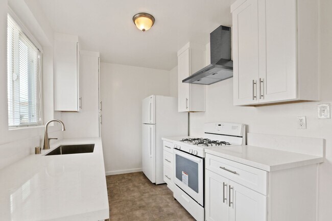 Foto del edificio - 2024-2026 Ocean Park Blvd