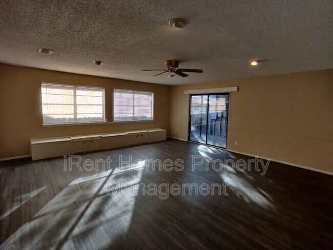 Foto del edificio - 3809 Wild Rye Trail
