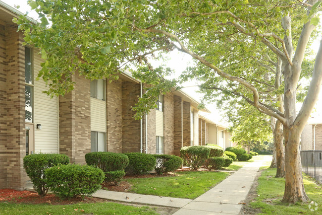 Camelot Apartments - Ypsilanti, MI | Apartments.com