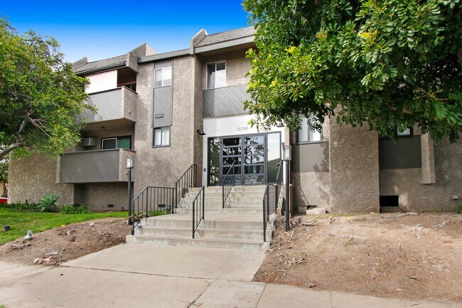 Building Photo - 10795 Woodbine