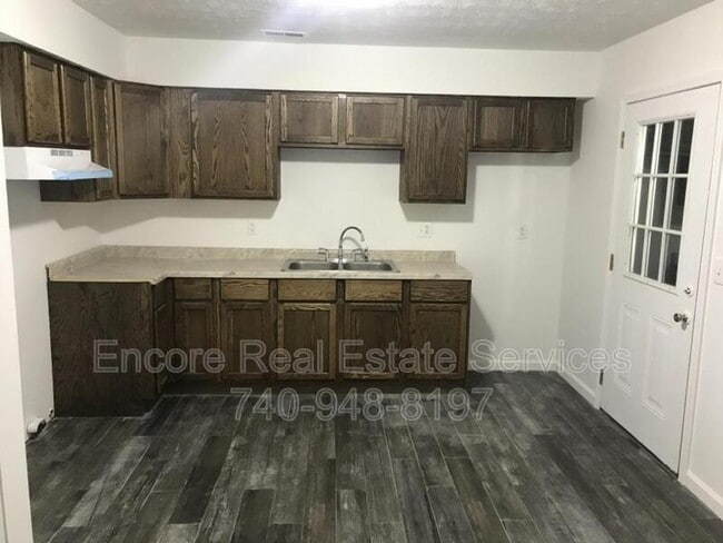 Foto del edificio - 1241 Green Valley Dr
