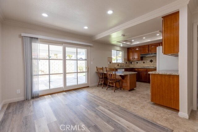 Foto del edificio - 16309 Livingstone St