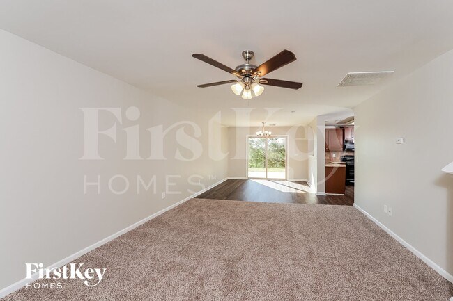 Building Photo - 145 Briar Ridge Ln